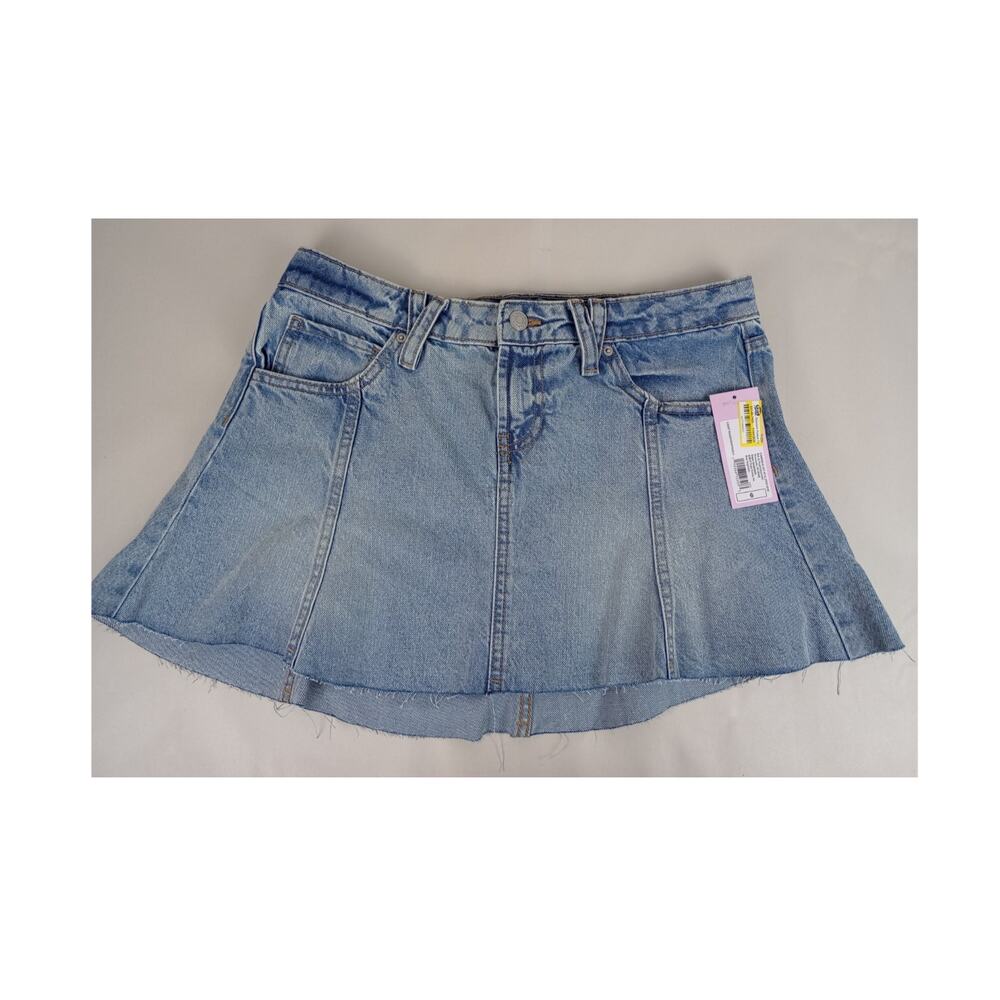 NWT Wild Fable Women's 6 Light Wash Cut Off Denim Flared Mini Skirt